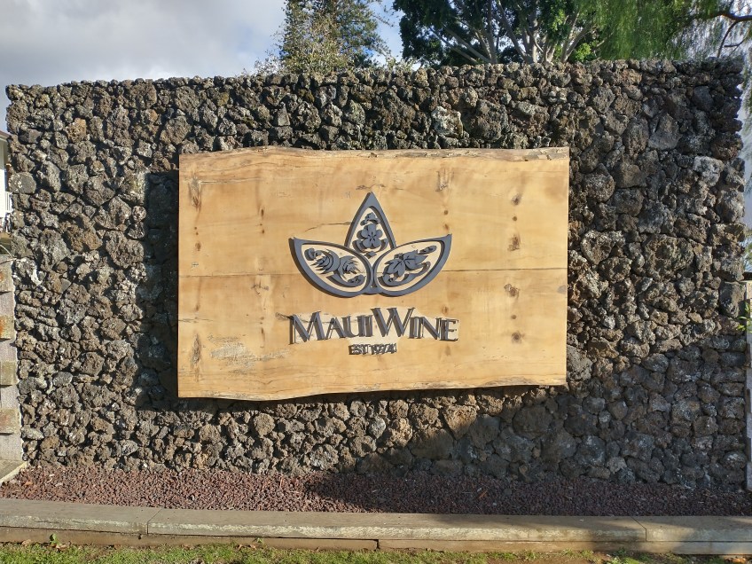 Maui Wine sign